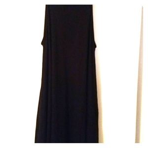 Black dress with side pockets.